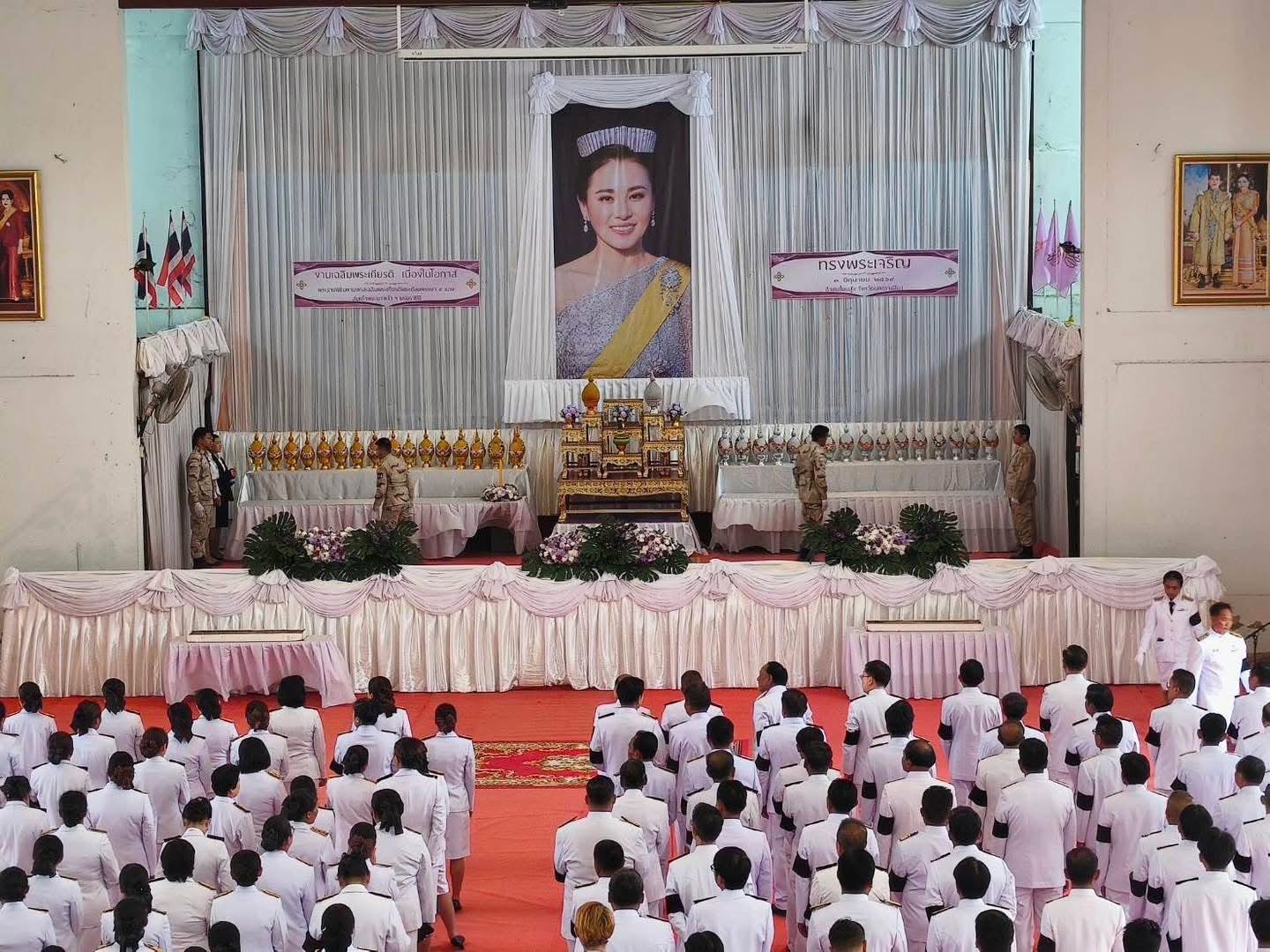 สพอ.โนนสูง ร่วมพิธีเฉลิมพระเกียรติ เนื่องในโอกาสพระราชพิธีมหามงคล เฉลิมพระชนมพรรษา 4 รอบ สมเด็จพระนางเจ้าสุทิดา พัชรสุธาพิมลลักษณ์ พระบรมราชินี อำเภอโนนสูงจังหวัดนครราชสีมา